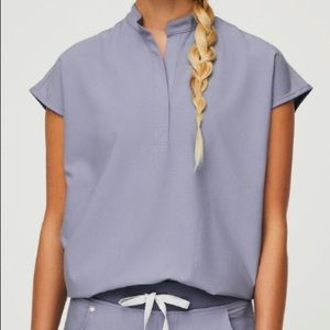 Figs Women’s vapor blue space dye Rafaela oversized scrub top purple large L